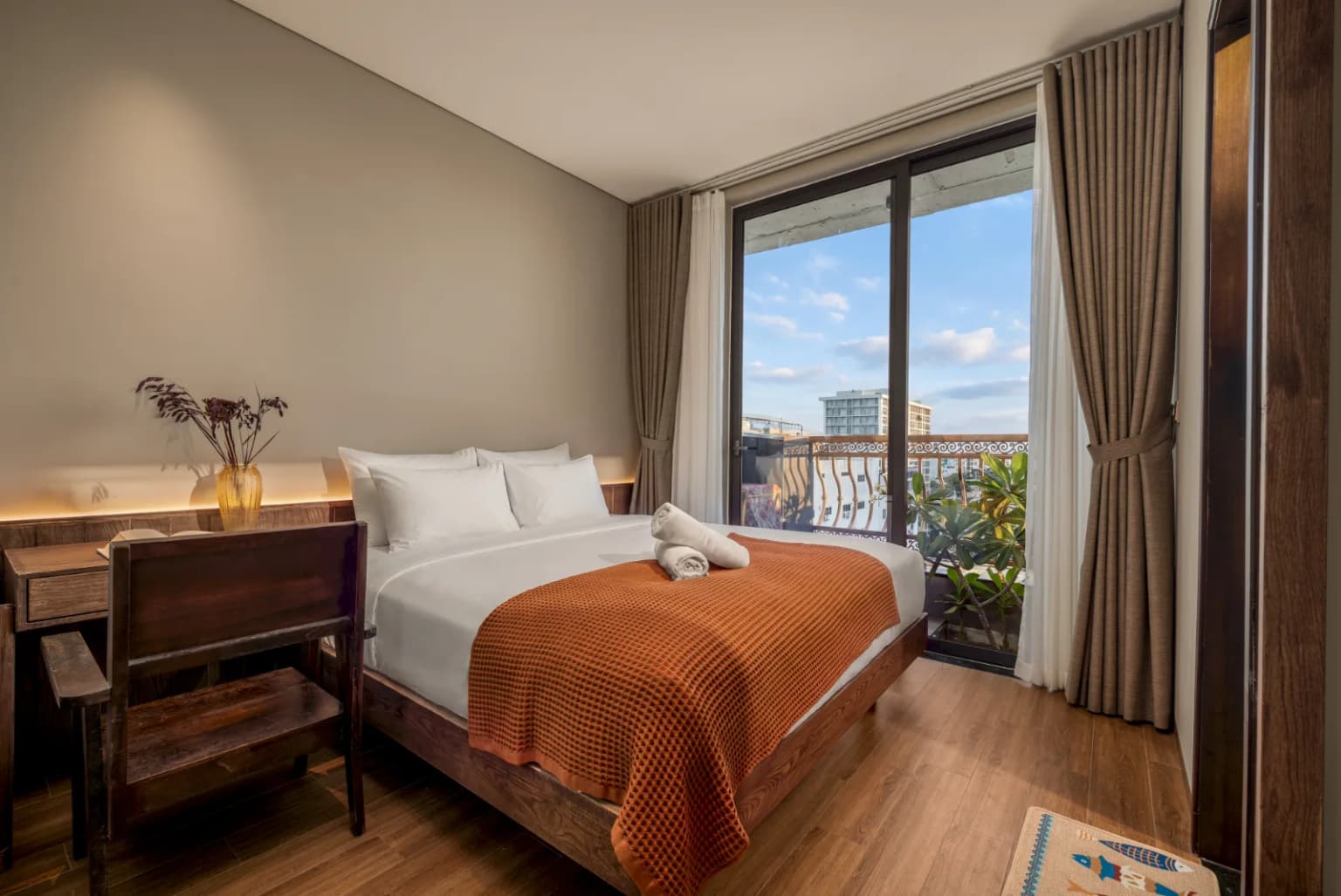 Sunrise Corner Wabi-Sabi 1BR with GFRC Bathtub, 4 Floor