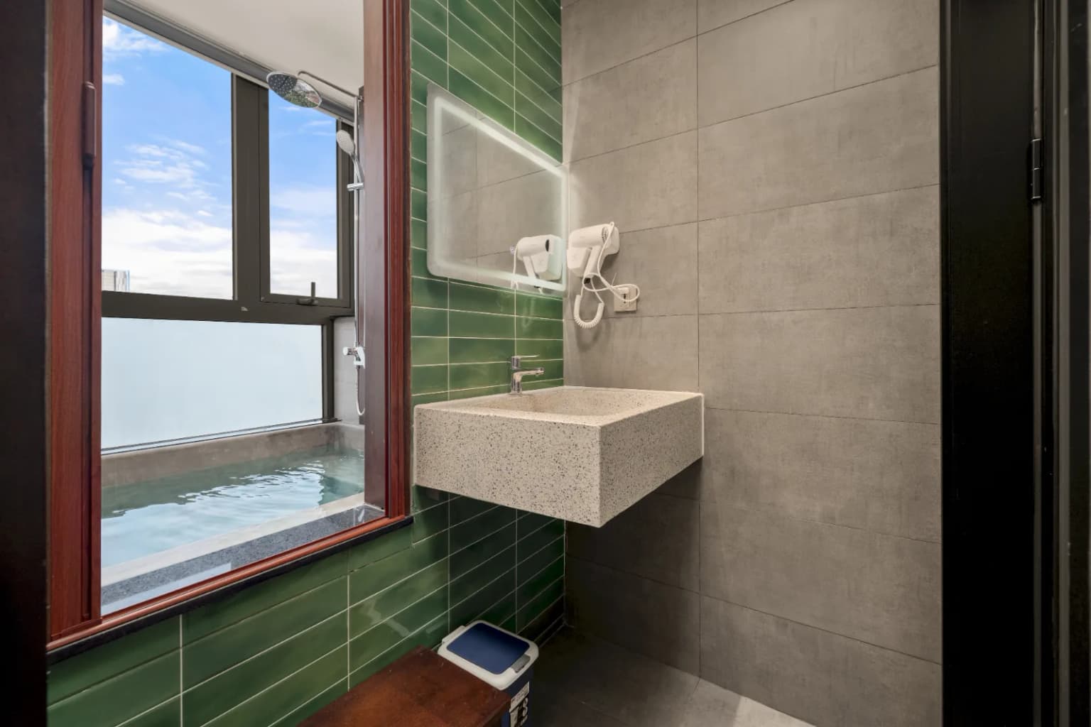 Sunrise Balcony Wabi-Sabi 1BR with GFRC Bathtub, 2 Floor 3