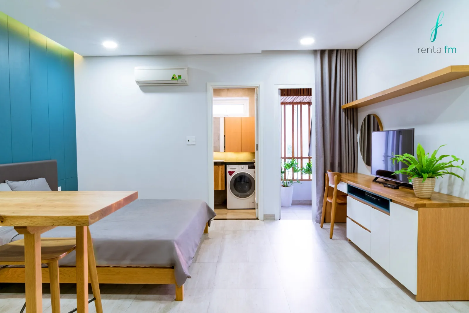 Dawn Apt (5A) – Balcony & Sea Breeze