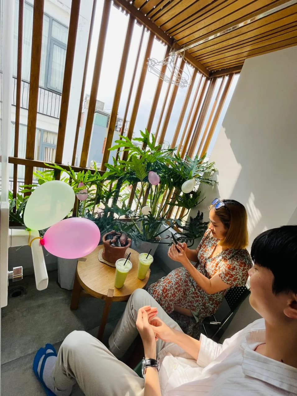 Dawn Apt (5A) – Balcony & Sea Breeze 3