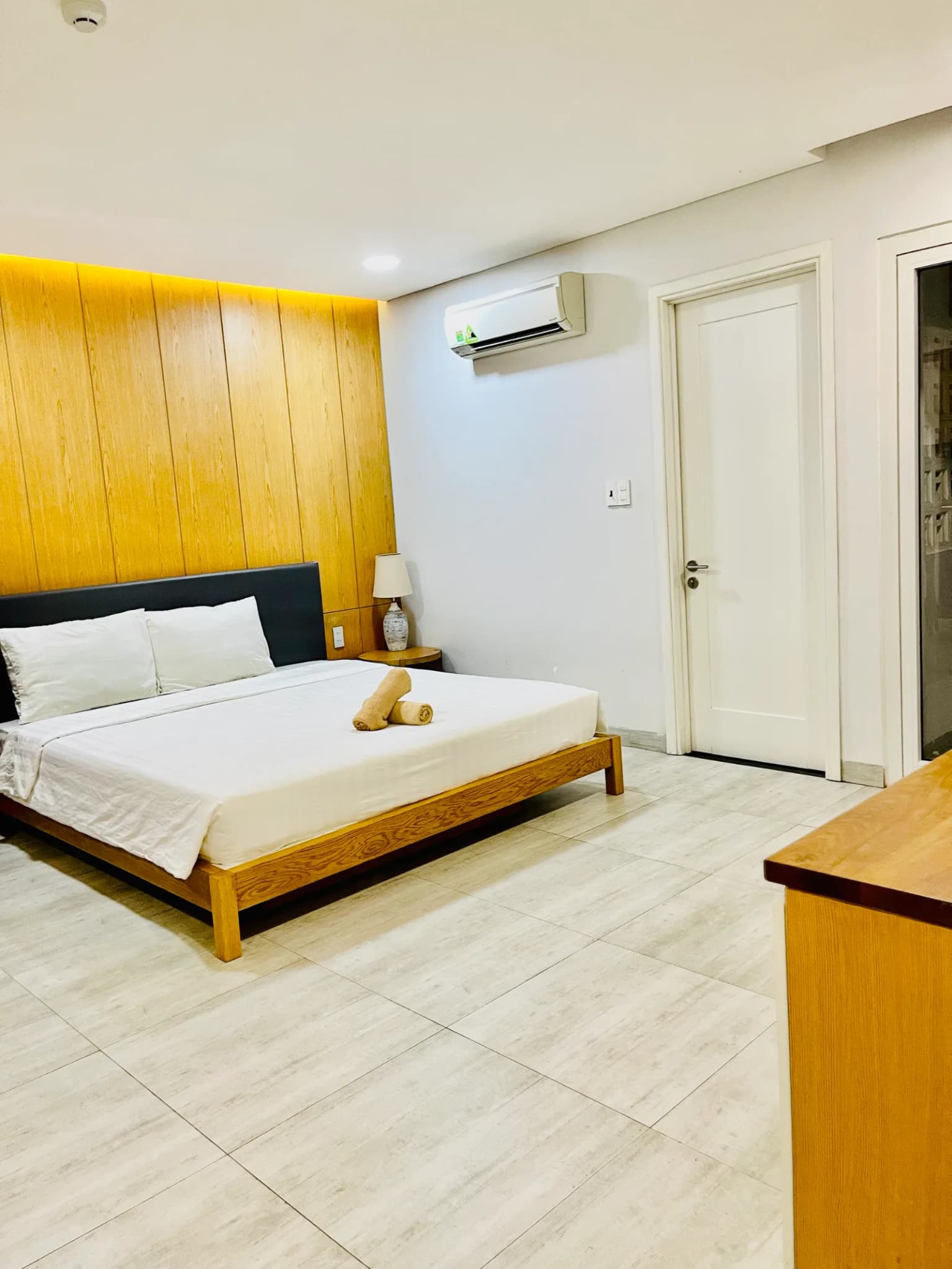 Dawn Apartment - Cozy Studio near My Khe Beach 2